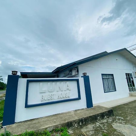 Luna Guesthouse 露娜旅馆 Semporna Exteriör bild